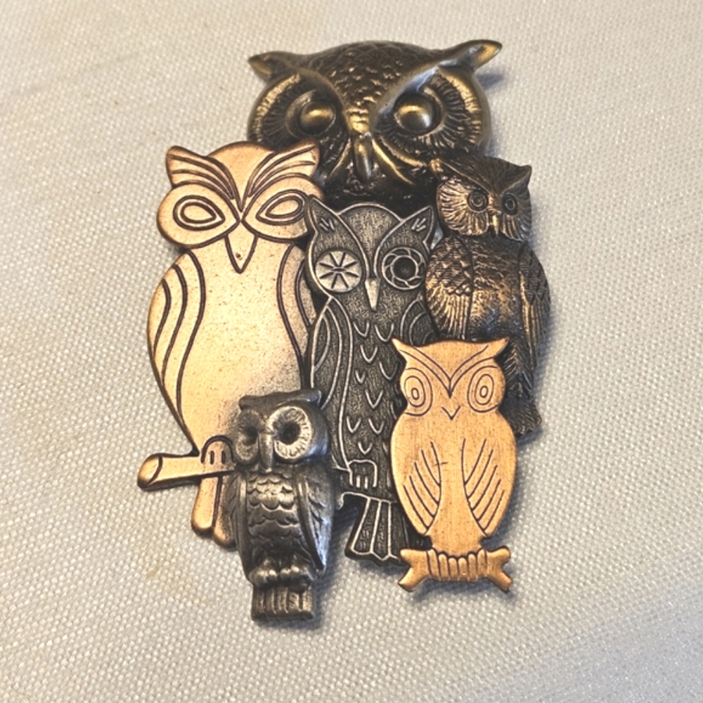 K&T Marked Three Tone Mixed Metal Six Owl Brooch